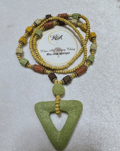 Vòng Cổ Phong Thuỷ Đá Núi Lửa (Lava Stone Necklace) 