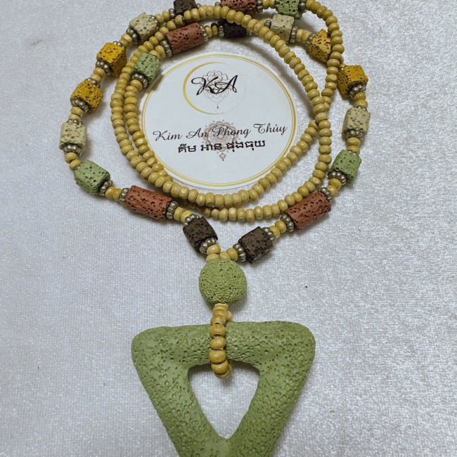 Vòng Cổ Phong Thuỷ Đá Núi Lửa (Lava Stone Necklace)